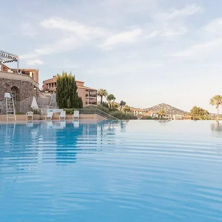 St Raphael, Cap Esterel, Allee Des Fleurs, T2 Vue Mer, Golf, Clim, 5 Piscines, Jardin *